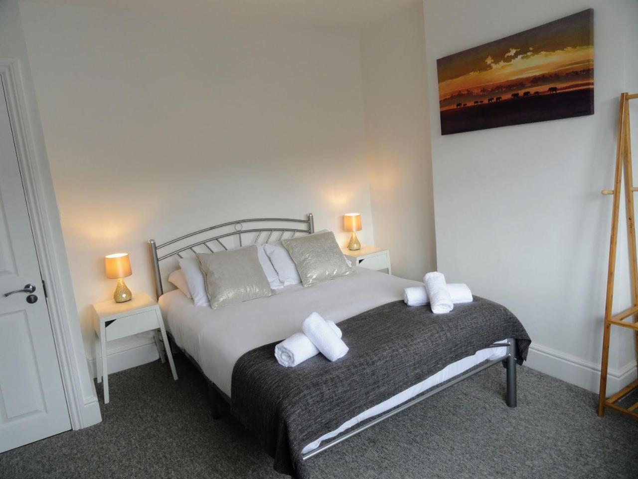 Bell Hill House By Cliftonvalley Apartments บริสตอล ภายนอก รูปภาพ
